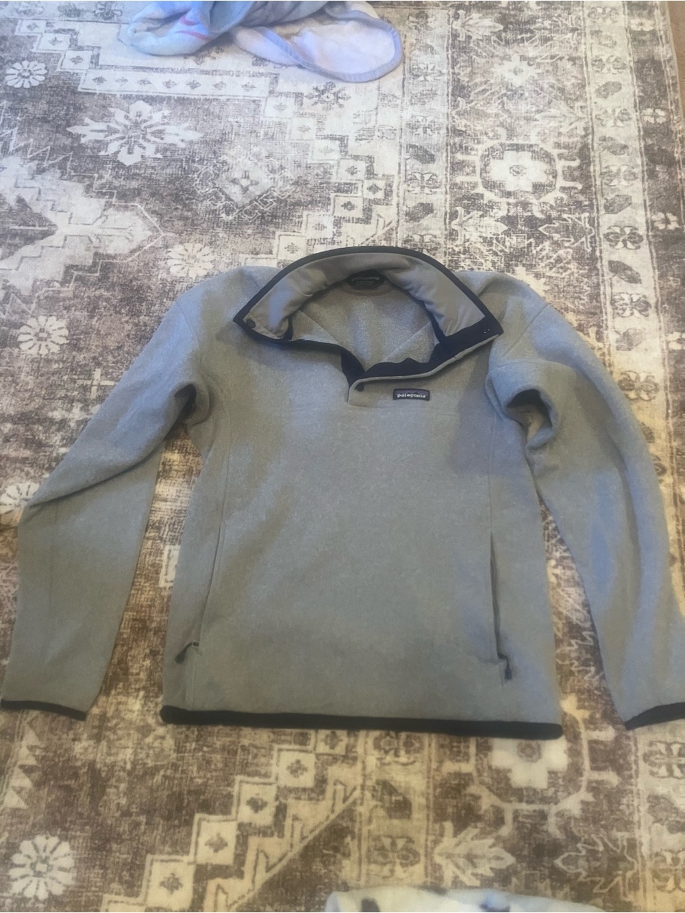 Patagonia Light Gray Quarter-Zip Fleece Pullover